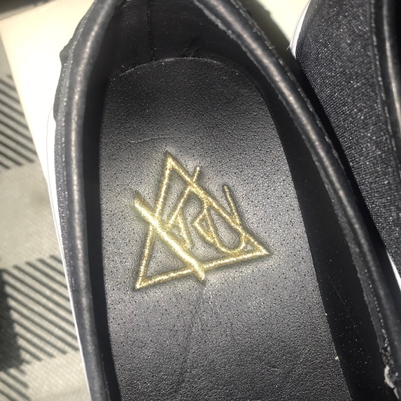 YRU FU** Sneakers - Picture 4 of 6